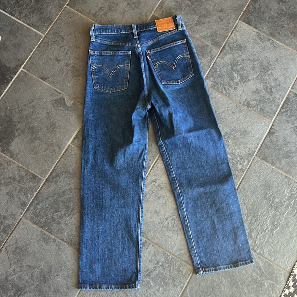 Levi’s Ribcage Straight Jean - Picture 3 of 6